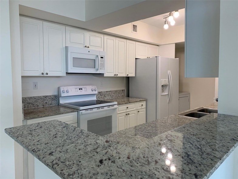 Photo - 18335 NW 68th Ave
