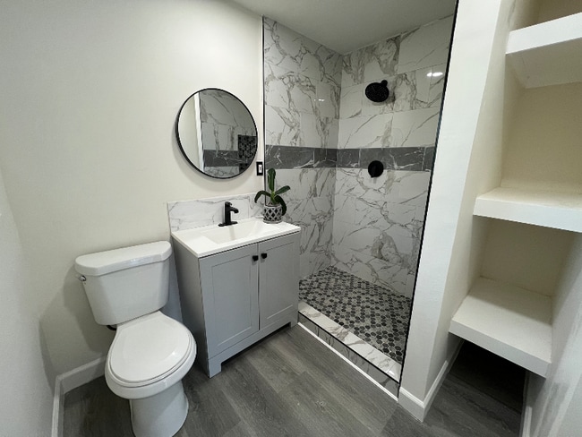 Photo - 635 S Walnut St