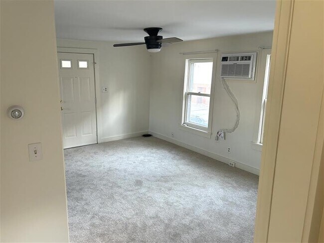 Photo - 33 Putnam St Unidad C