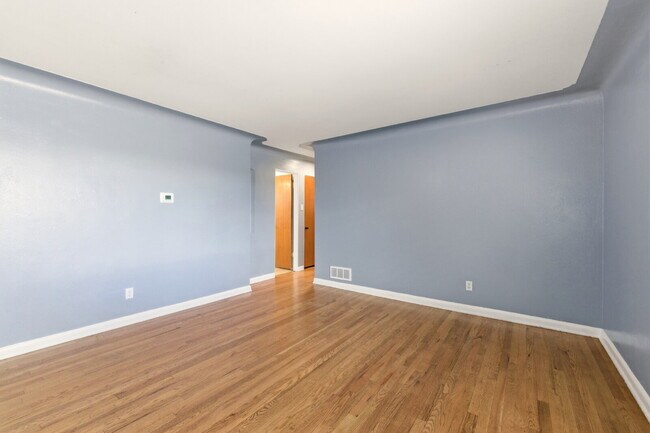 Photo - Charming 2 Bed 1 Bath in Park Hill!