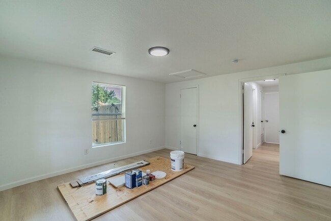 Photo - ? Stylishly Renovated 3-Bedroom Home in Arlington!