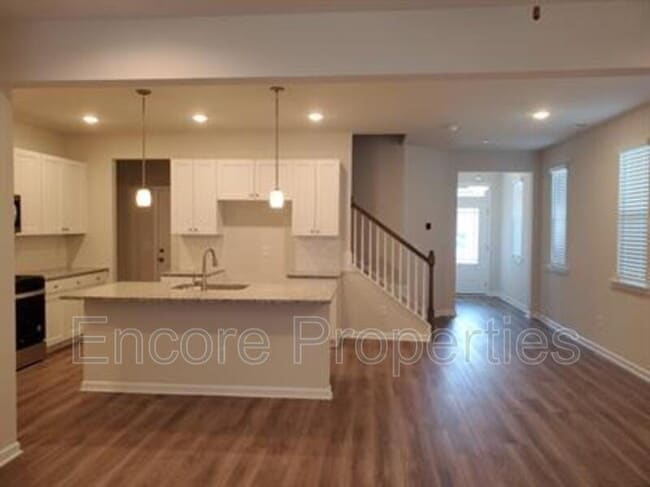 Photo - 731 Amarra Dr