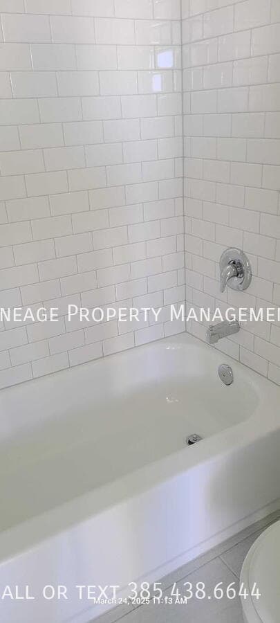Building Photo - 420 W 20th St Unit 3