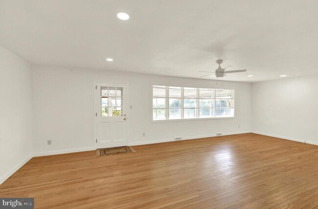 Photo - 13 Lupine Ln