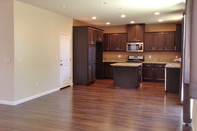 Photo - 251 Slate Ave