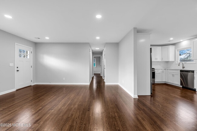 Photo - 1230 Dove St