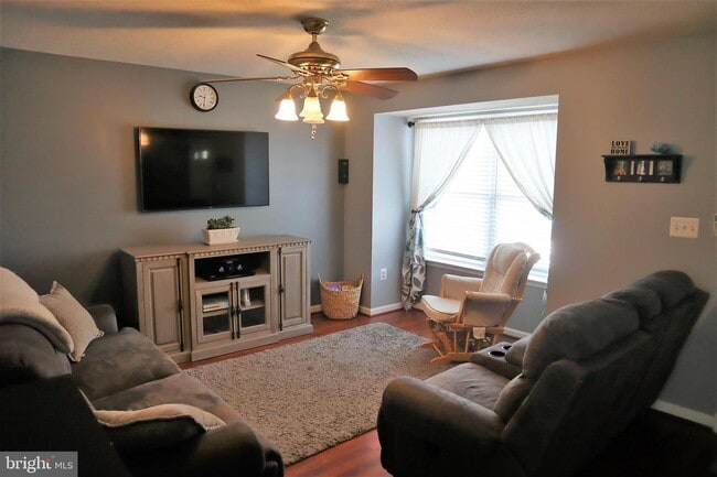 Photo - 154 Founders Way