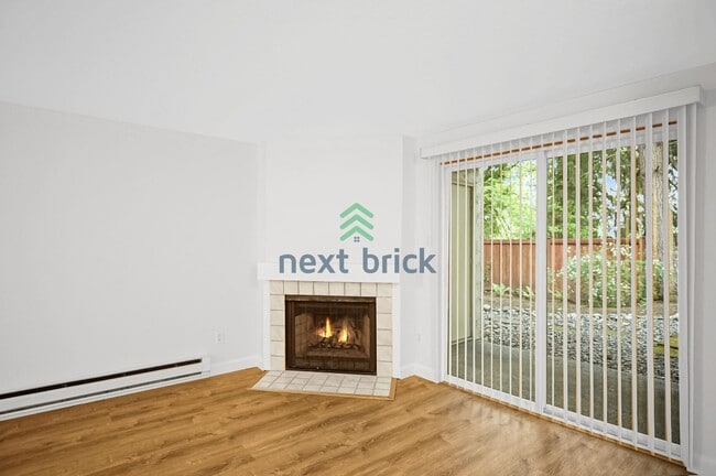 Building Photo - Charming 2 Bedroom 1 Bathroom Condo!