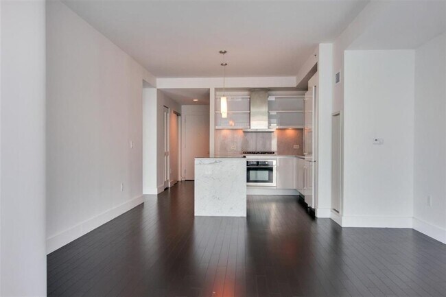 Photo - 77 Hudson St Unidad 3408