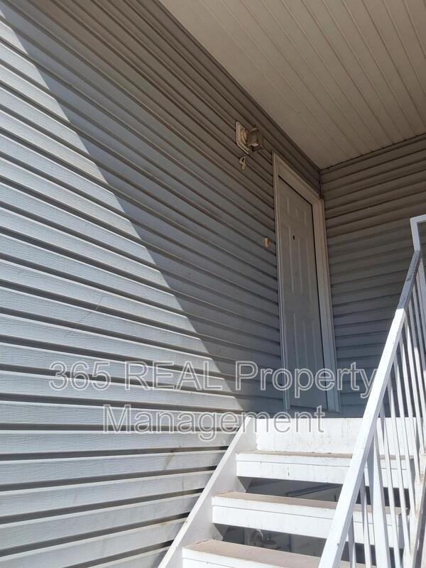 Photo - 3621 Centennial Cir Unit 4