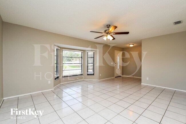 1000 Vega Ave NW