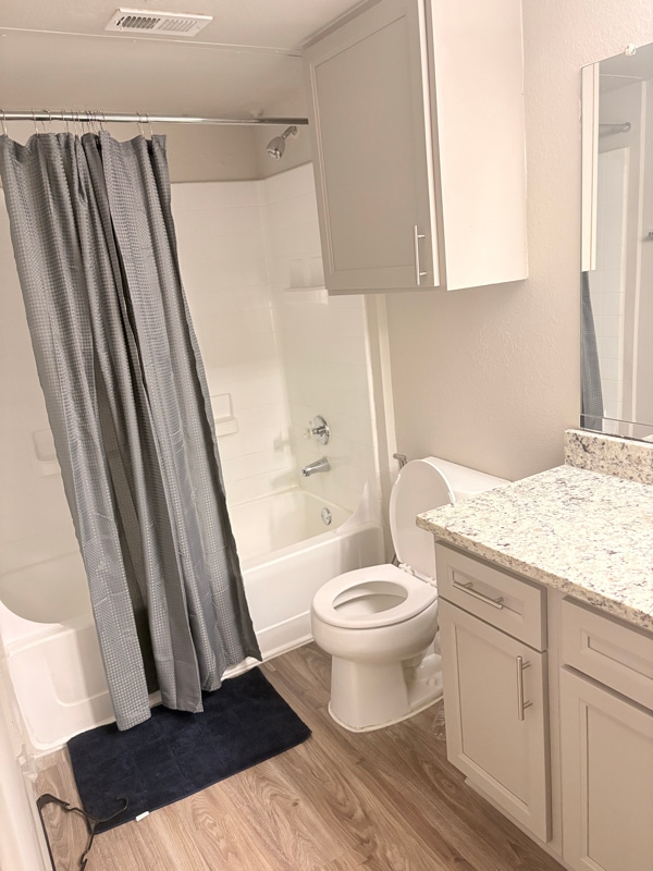 Photo - 1201 E Park Blvd