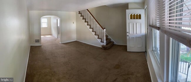 Photo - 4234 Passmore St