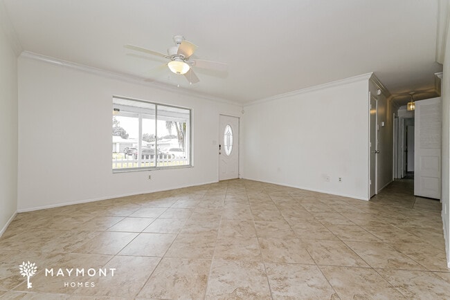 Photo - 2132 SE Shelter Dr
