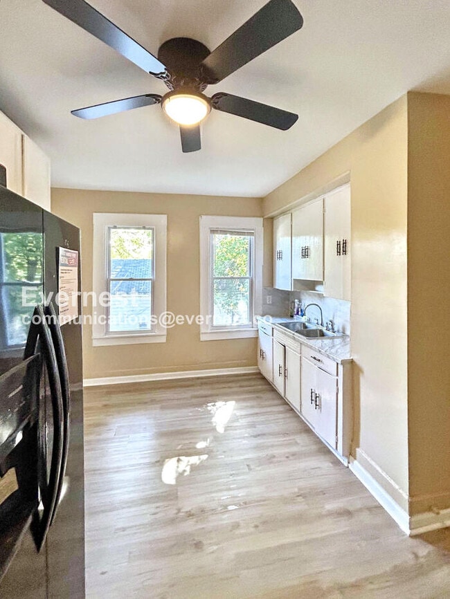 Photo - 6922 Morgan Ave