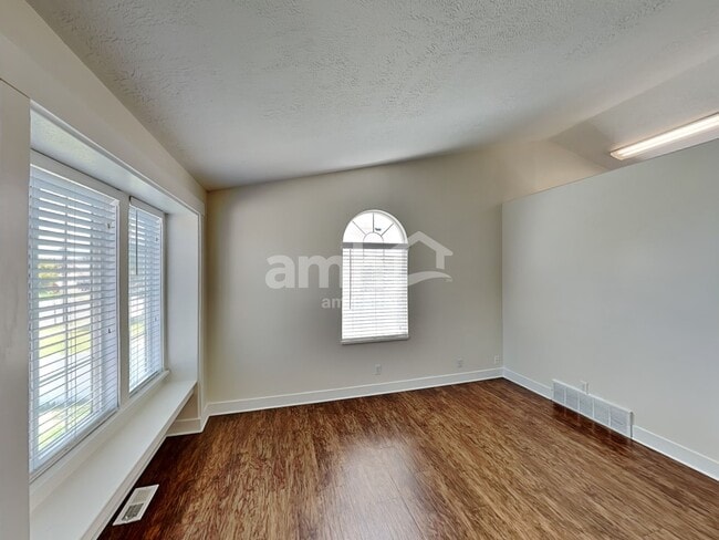 Photo - 5806 S Stone Flower Way