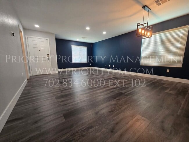 Photo - 10001 Ranch Hand Ave