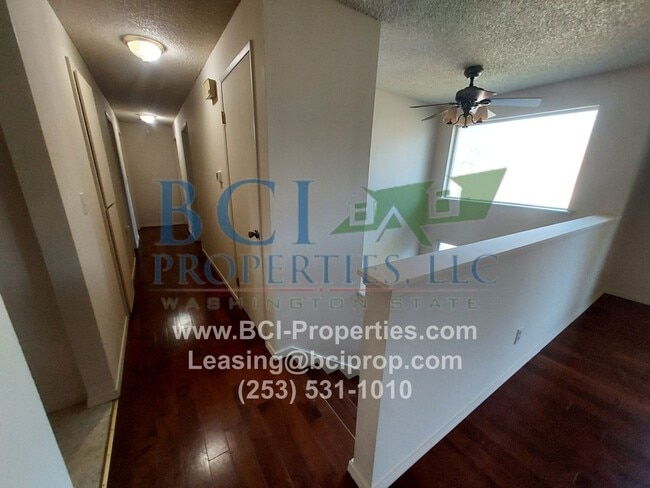 Photo - Beautiful 4 Bedroom/ 3 Bath Home close to Sunnyside Beach Park/ JBLM/ Fort Steilacoom!