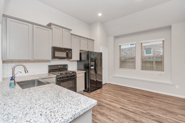 Photo - 4406 Low Meadow Ln