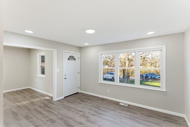 Photo - 365 Old Dandridge Pike