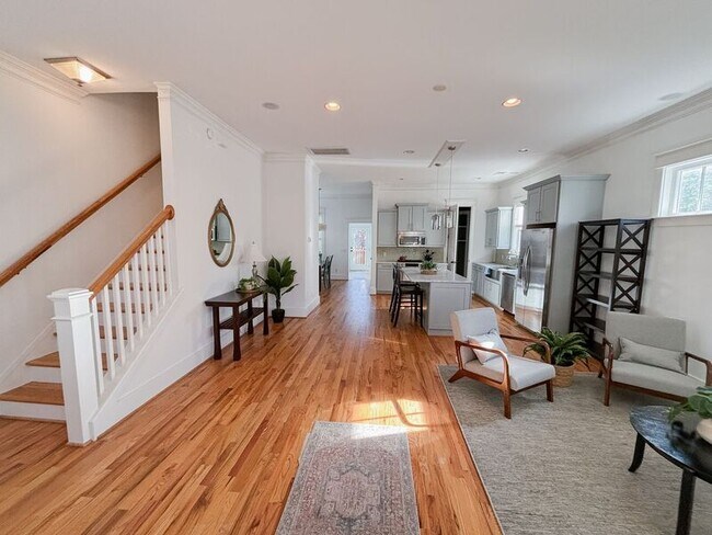 Photo - 1051 Phillips Park Dr