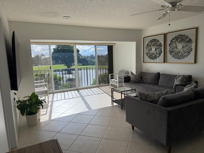 Photo - 4266 Deste Ct Unit 308