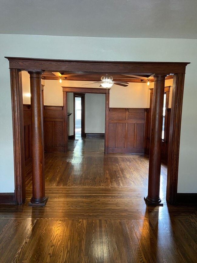 Photo - 677 West Delavan Unidad Lower