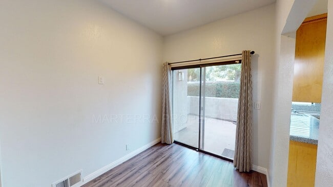 Photo - Beautiful 2 Bedroom Home in Costa Mesa