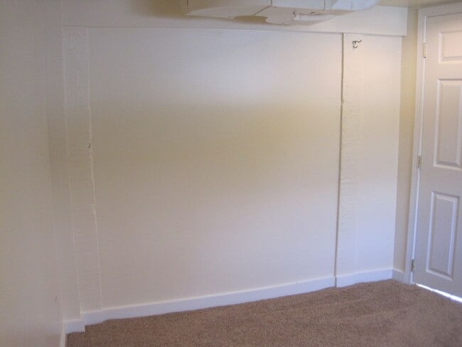 Photo - Live in Wallingford and Be Close to Everything! Unit 1-C