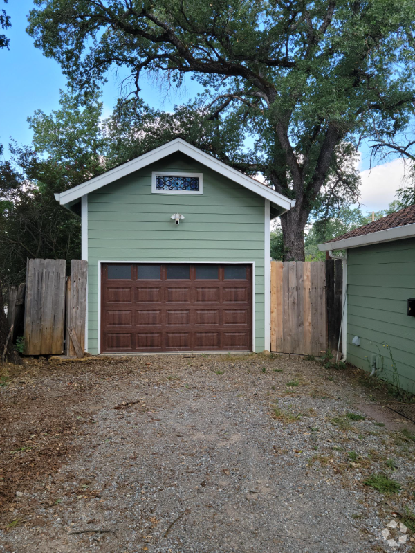 Building Photo - 123 Hawley Rd Rental