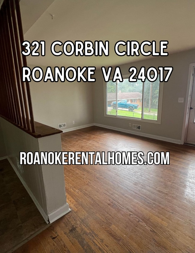 Photo - 321 Corbin Cir NW