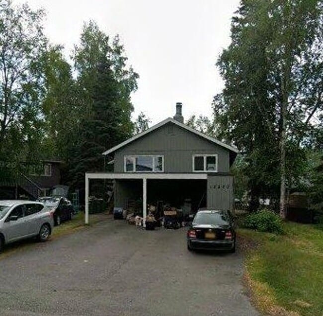 Building Photo - 2 Bedroom Unit in South Anchorage!