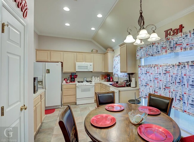 Photo - 326 Gaston Ln