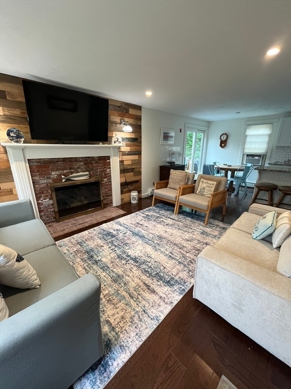 Photo - 118 Knott Ave