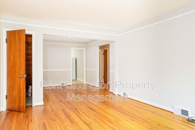 Photo - 1771 Harrodsburg Rd