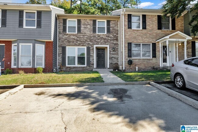 Photo - 4728 Cheshire Cir
