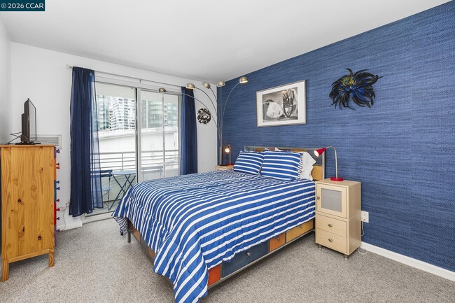 403 Main St Unit 816