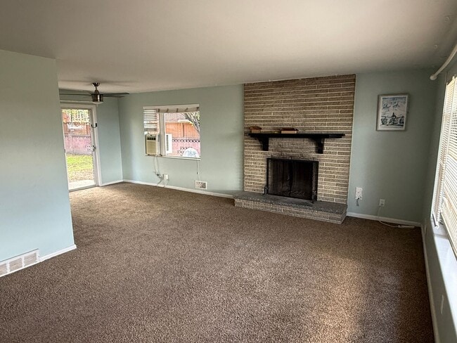 Photo - 5 Bedroom Home; Millcreek; 2800 sq ft; Lar...