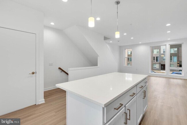 Photo - 3022 Schirra Ln