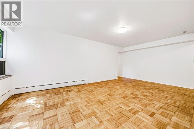Photo - 325A JAMES Street S Unit# 107 Unit 107