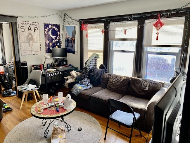 Photo - 173 Hillside St Unidad 2