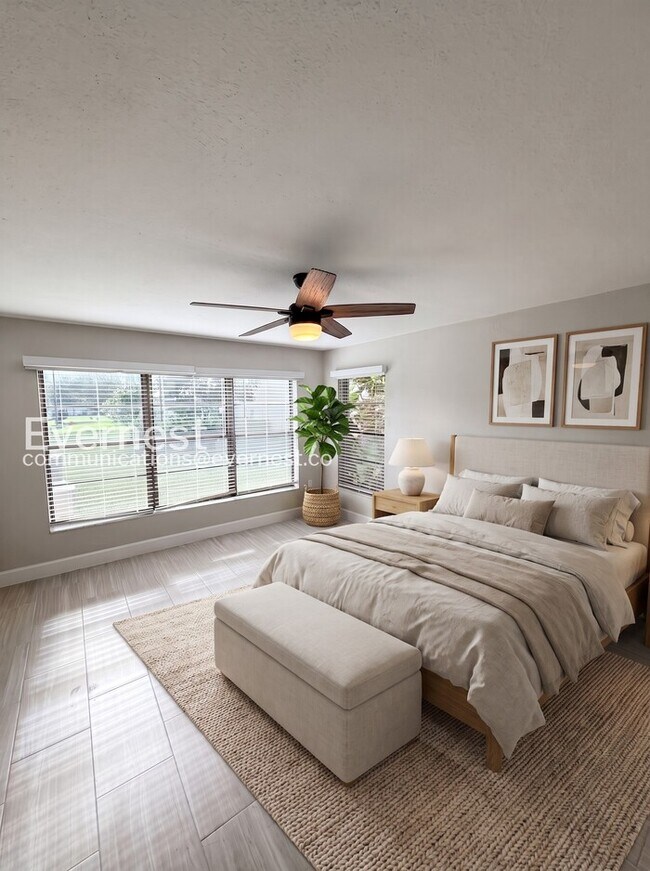 Photo - 13601 Frigate Ct Unidad Apartment M104