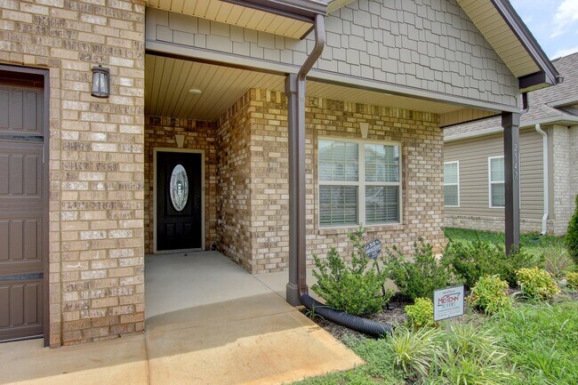 Photo - Like New. Sharp with Community Pool