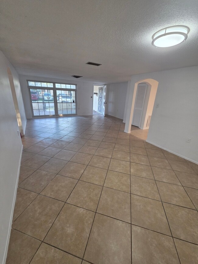 Photo - 9125 Hunt Club Ln