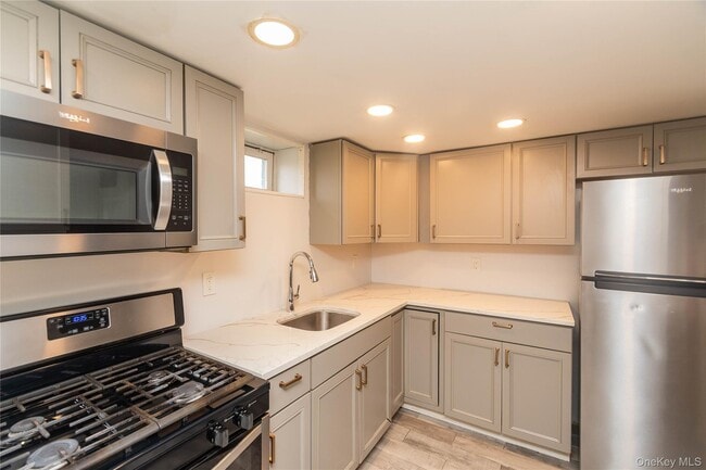 Photo - 1258 North Ave