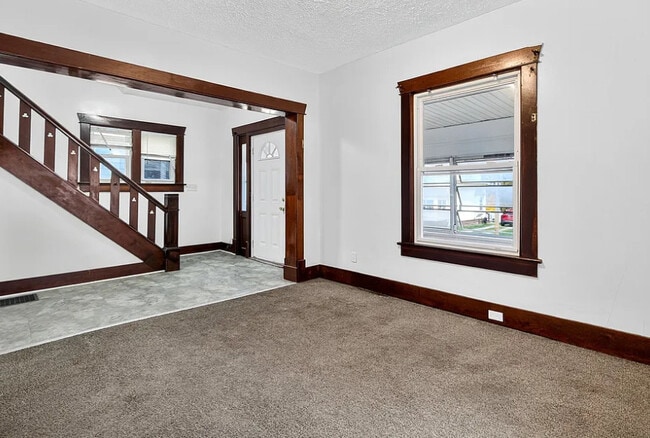 Photo - 2128 6th St SW