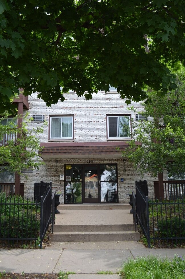 1501 Portland Avenue