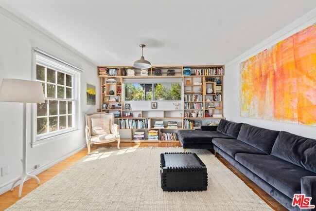 Photo - 1808 Navy St