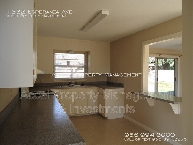 Photo - 1222 W Esperanza Ave