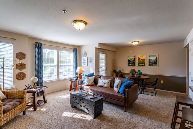 1BR, 1BA - B8